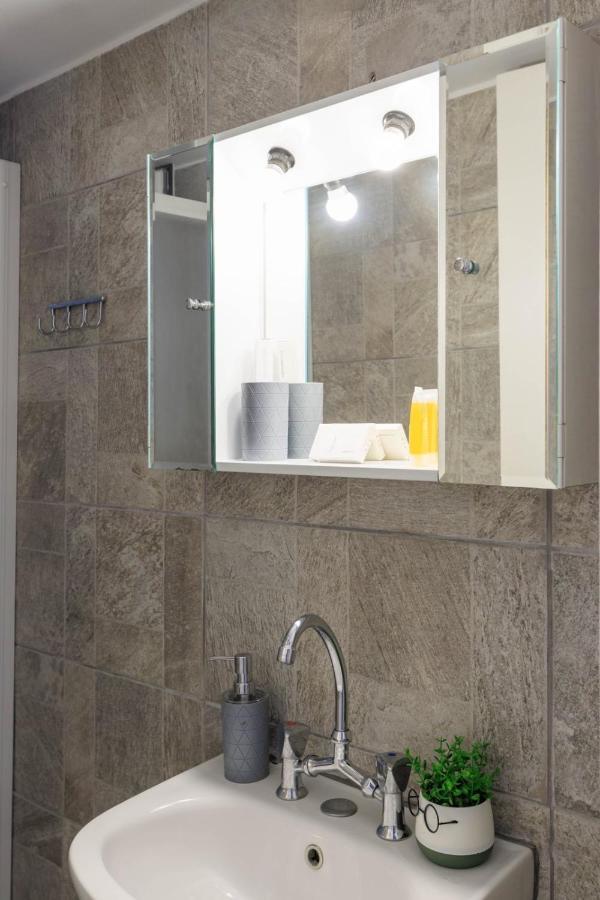 Aiolos Koukaki Center Apartment Ateny Zewnętrze zdjęcie
